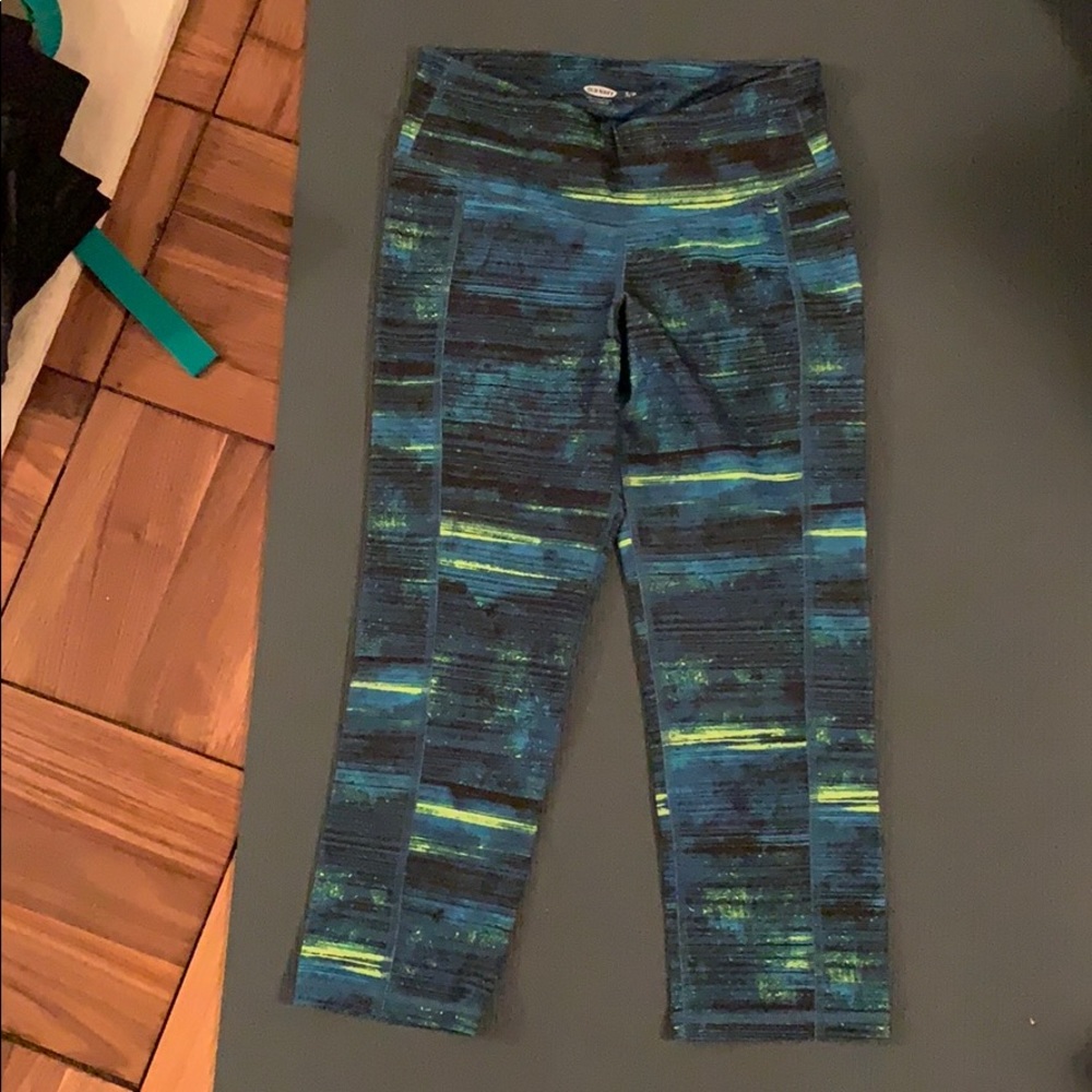 Old Navy Capri Gym pants